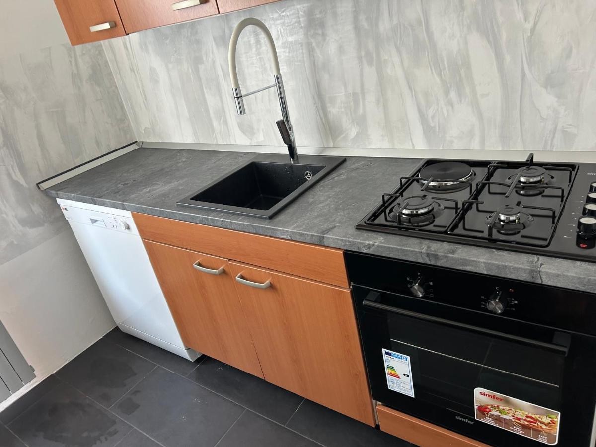 Apartment Gal Ново Место Екстериор снимка