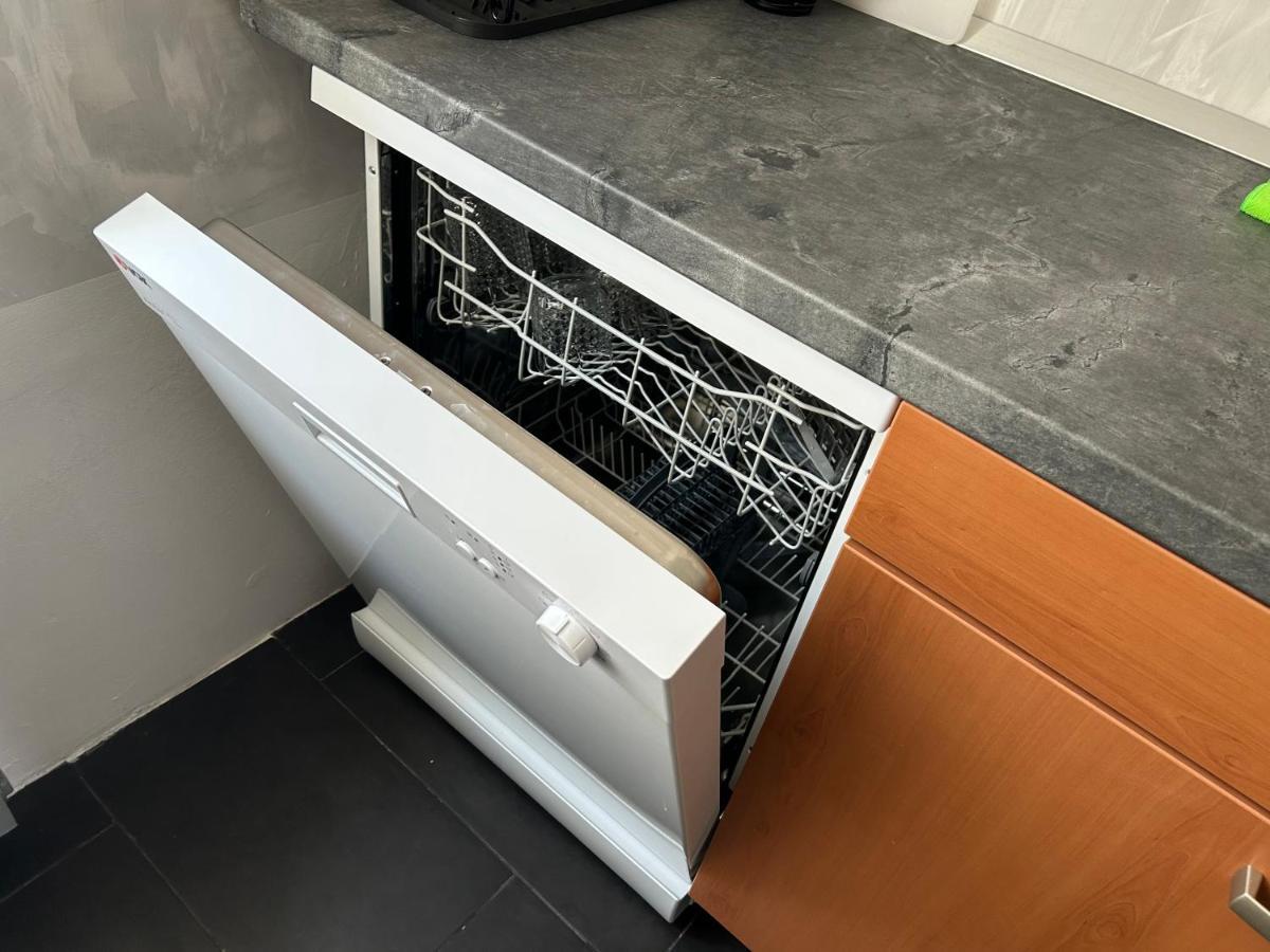 Apartment Gal Ново Место Екстериор снимка